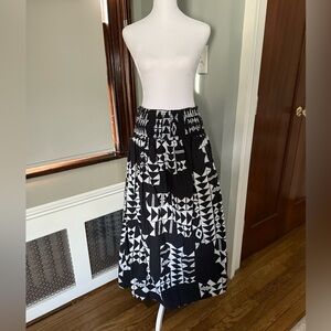 Anthropologie Geometric pattern black/white Skirt